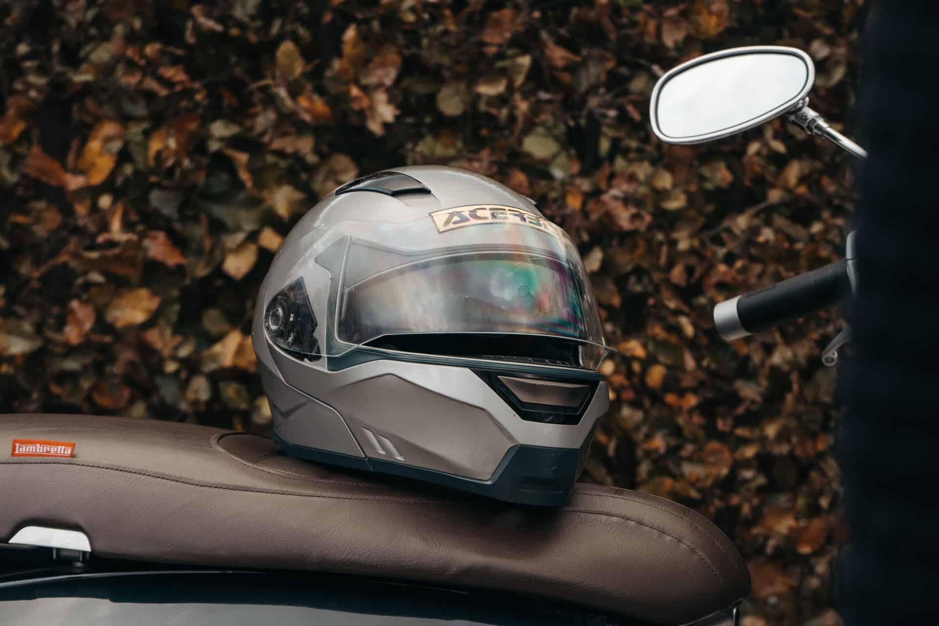 Read more about the article Der richtige Motorradhelm: Darauf solltest Du achten!